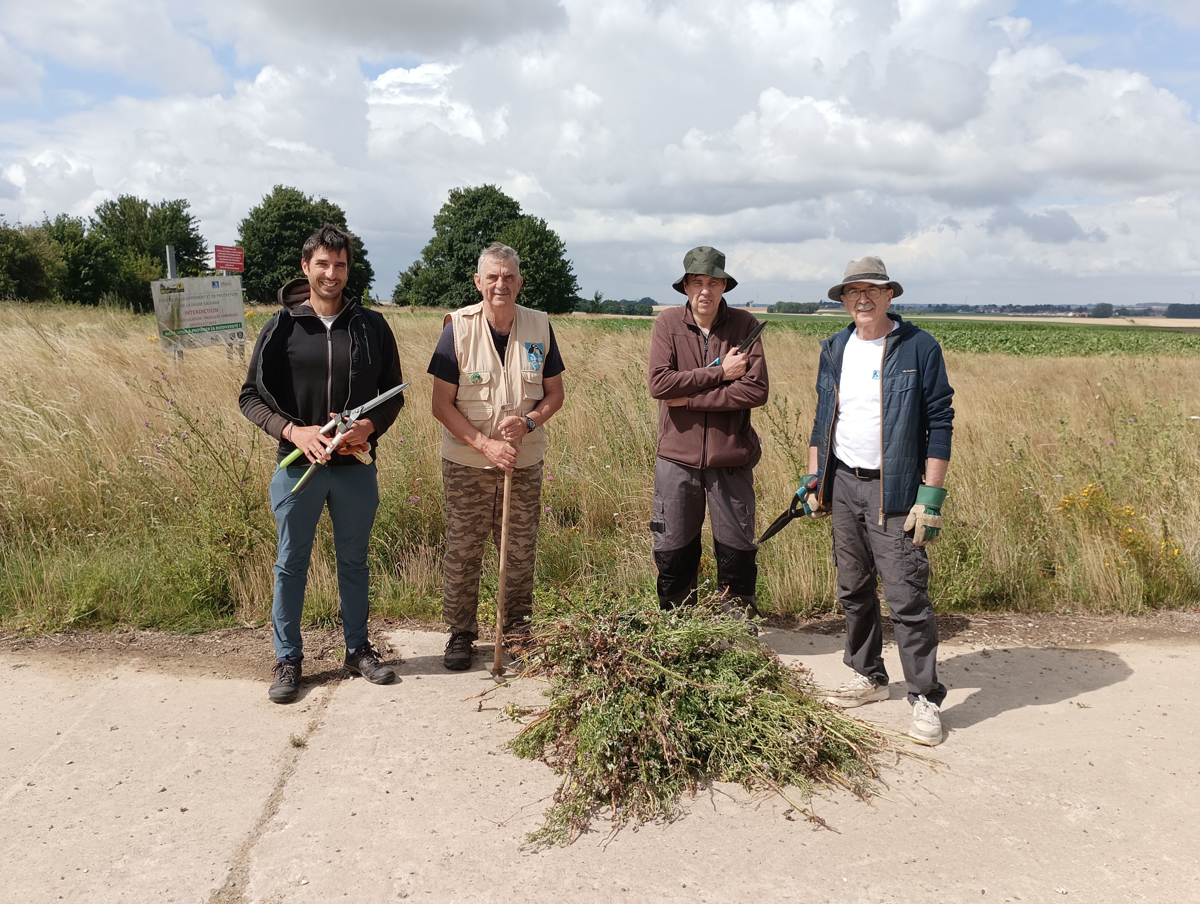 Échardonnage à Niergnies